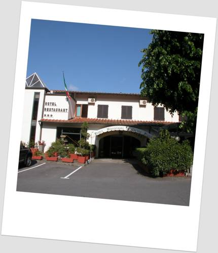 ルッカ イタリア ホテル休暇割引コード Lucca booking.com