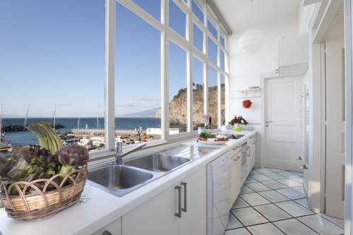 ピアノディソレント イタリア ホテル休暇割引コード Piano Di Sorrento booking.com