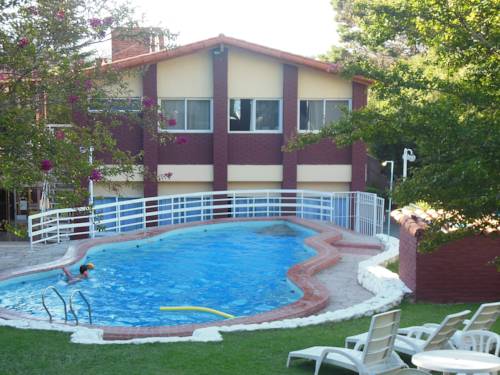 ビージャカルロスパス アルゼンチン ホテル休暇割引コード Villa Carlos Paz booking.com