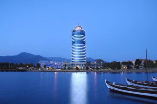 Esmirna Turquía código de descuento de vacaciones booking.com