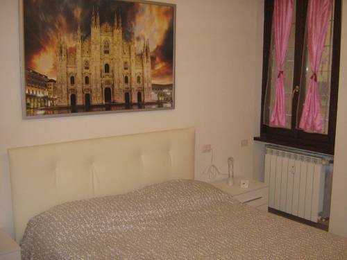 ミラノ イタリア ホテル休暇割引コード Milano booking.com