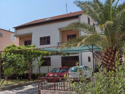 ヴォディツェ クロアチア ホテル休暇割引コード Vodice booking.com