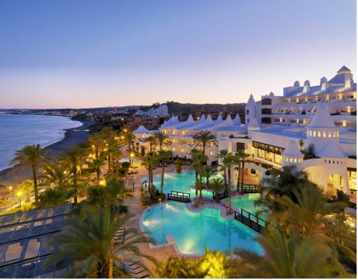 Estepona España código de descuento de vacaciones booking.com