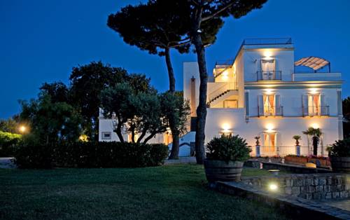 S.Agata Sui Due Golfi イタリア ホテル休暇割引コード S.Agata Sui Due Golfi booking.com