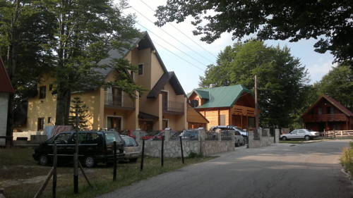 Žabljak Montenegro código de descuento de vacaciones booking.com