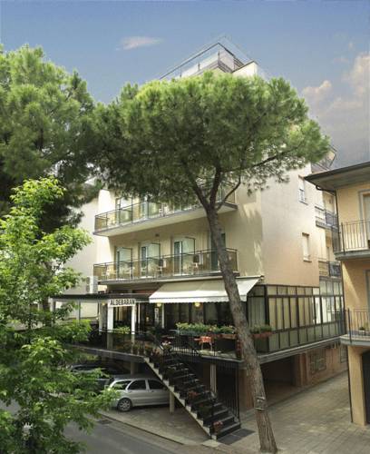 リミニ イタリア ホテル休暇割引コード Rimini booking.com