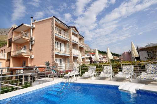 Omiš Croacia código de descuento de vacaciones booking.com