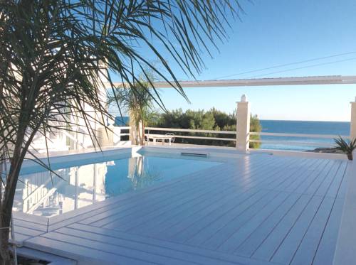Monopoli Italy hotel vacation discount code