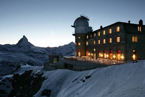 ツェルマット スイス ホテル休暇割引コード Zermatt booking.com
