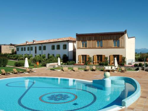 Peschiera del Garda Italia código de descuento de vacaciones booking.com