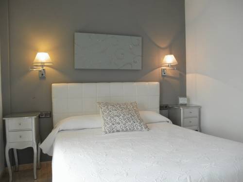 ネルハ スペイン ホテル休暇割引コード Nerja booking.com