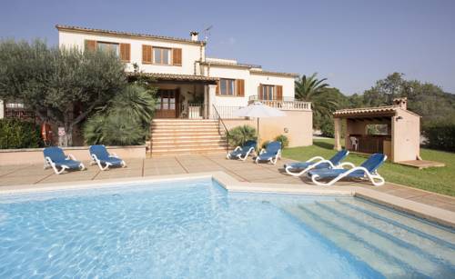 Pollensa España código de descuento de vacaciones booking.com