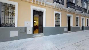Seville Spain vacation discount code