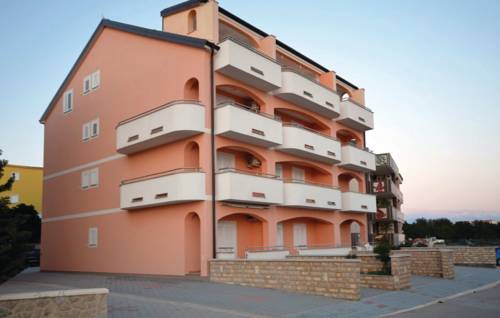 Povljana Croacia código de descuento de vacaciones booking.com